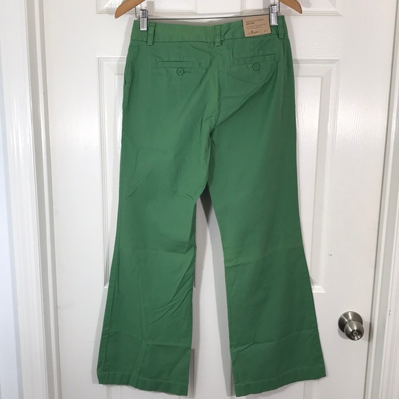 NWT J Crew Broken in Chinos Size 2s - Picture 3 of 8